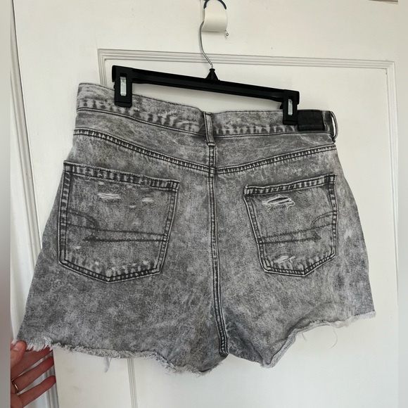 American Eagle Hi Rise Festival Shortie - Picture 2 of 5